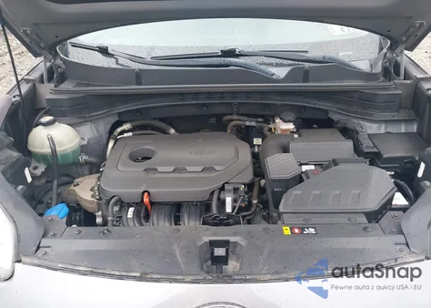 2017 Kia Sportage Lx z USA, uszkodzony, nr VIN KNDPMCAC0H7103628